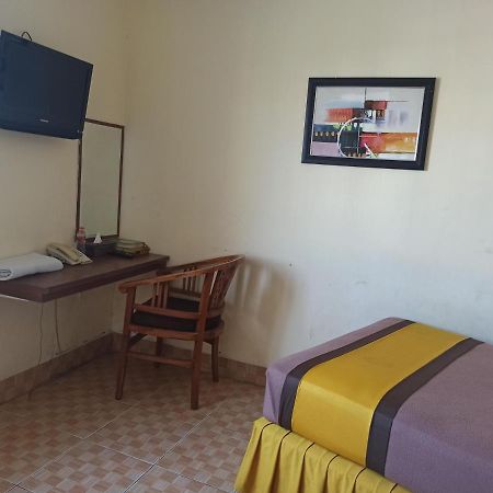 Al-Badar Hotel Syariah มากาซาร์ ภายนอก รูปภาพ
