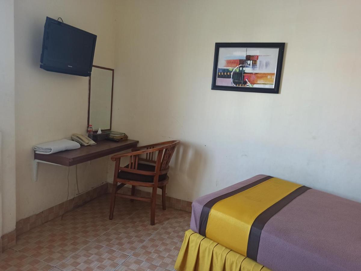 Al-Badar Hotel Syariah มากาซาร์ ภายนอก รูปภาพ