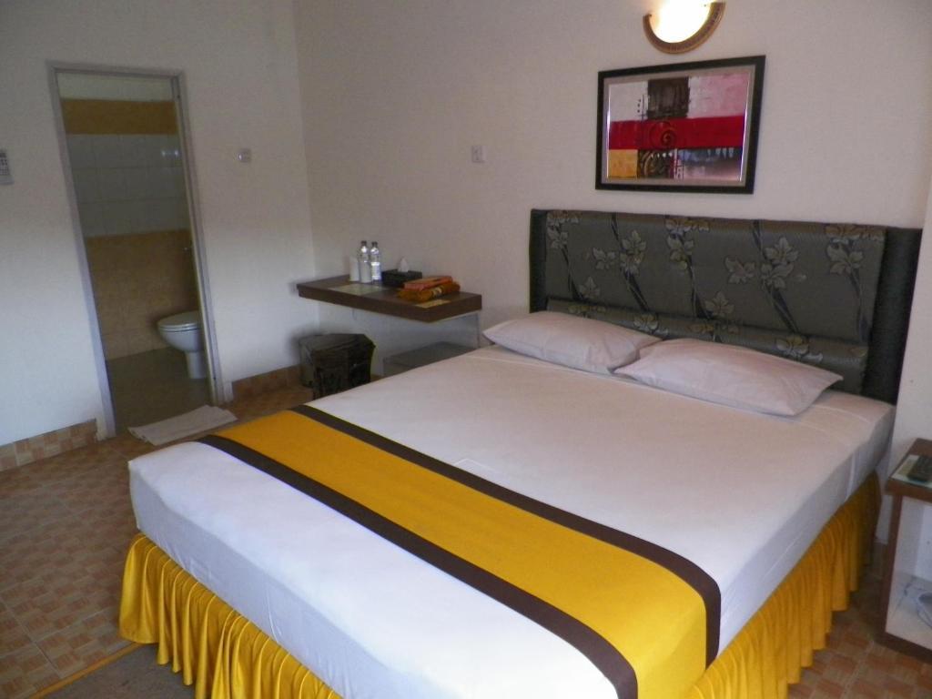 Al-Badar Hotel Syariah มากาซาร์ ภายนอก รูปภาพ